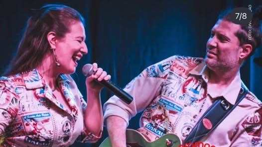 O espetáculo "Divas do Pop Rock Brasil", com o duo Vintage Pop é uma das atrações deste sábado