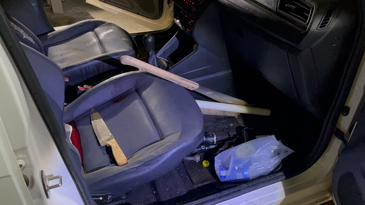 Casal é baleado após cobrar dívida de homem em borracharia no Selmi Dei