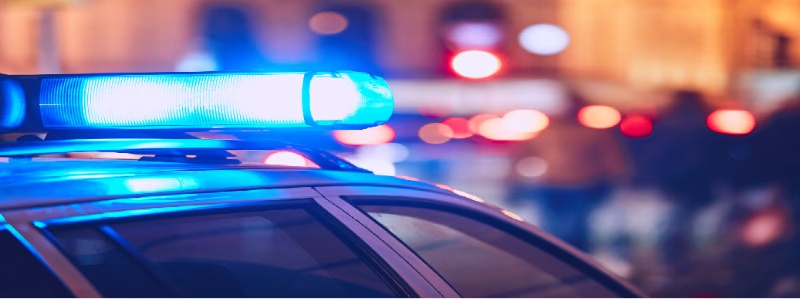 Giroflex aceso de uma viatura policial
