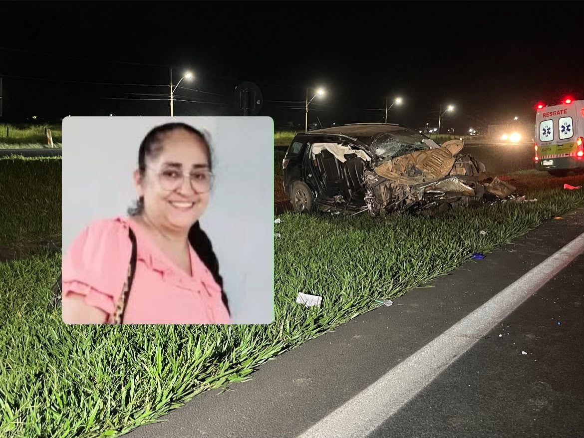 Caminhonete destruída e caminhão parados na pista da SP-310 após colisão com vítimas fatais.