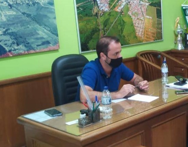 Prefeito Manoel viaja para Brasília em busca de nova escola para o Palmeiras III