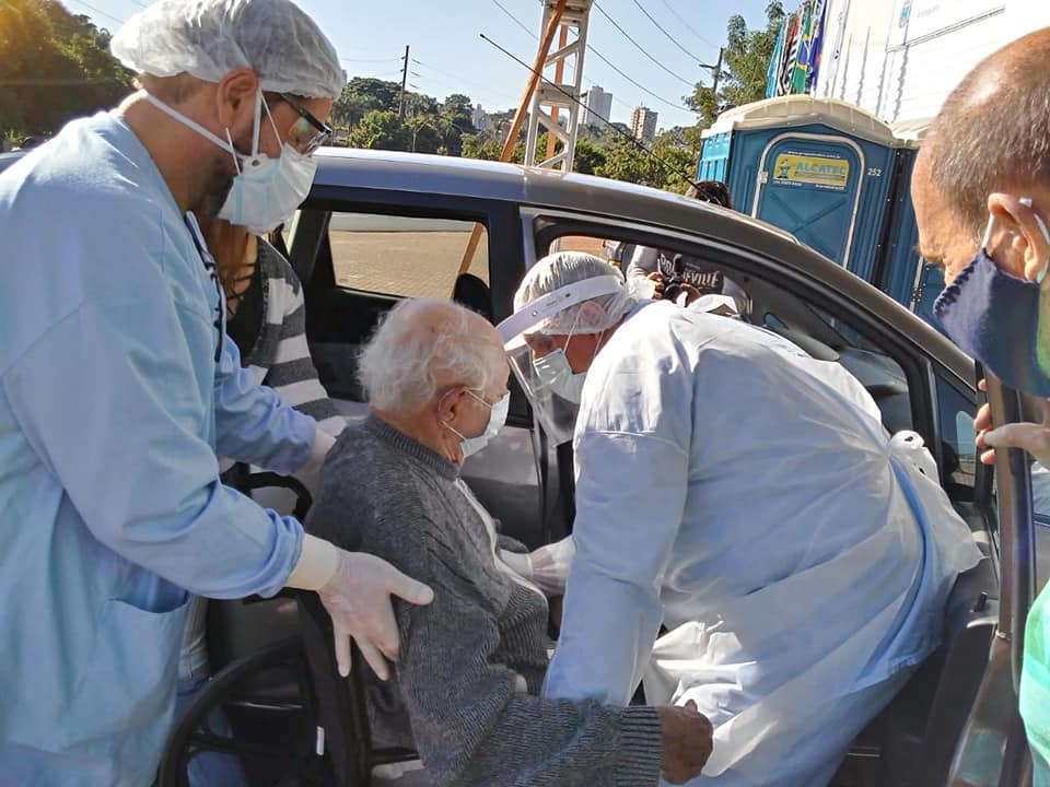 Idoso de 90 anos se recupera do coronavírus em Araraquara
