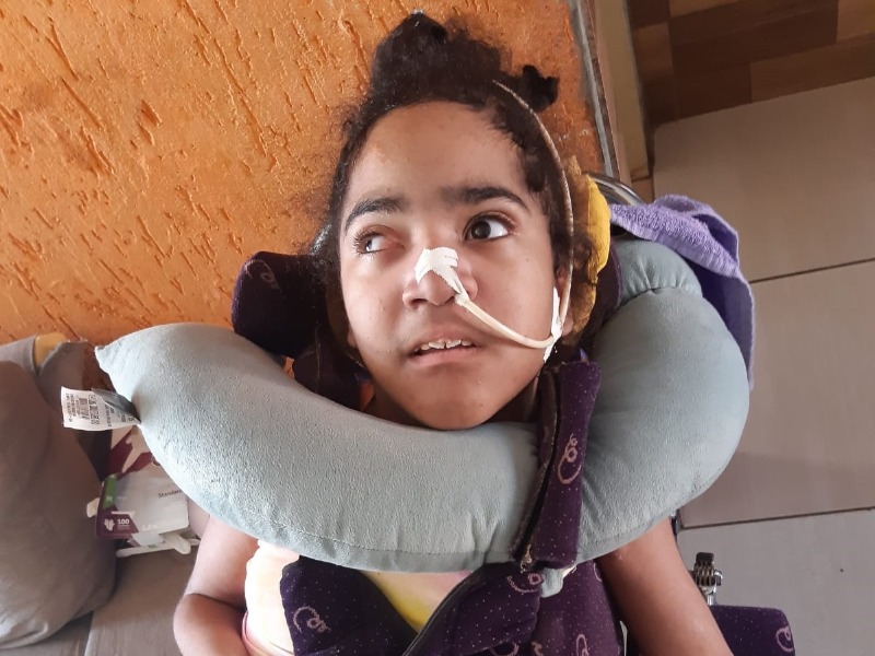 Ajude a Thayla: Campanha pretende arrecadar verba para custar cirurgia da garotinha