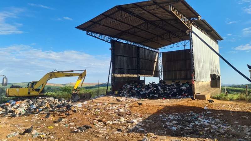 Tribunal de Contas faz fiscalização surpresa em coletas de lixos de cidades paulistas