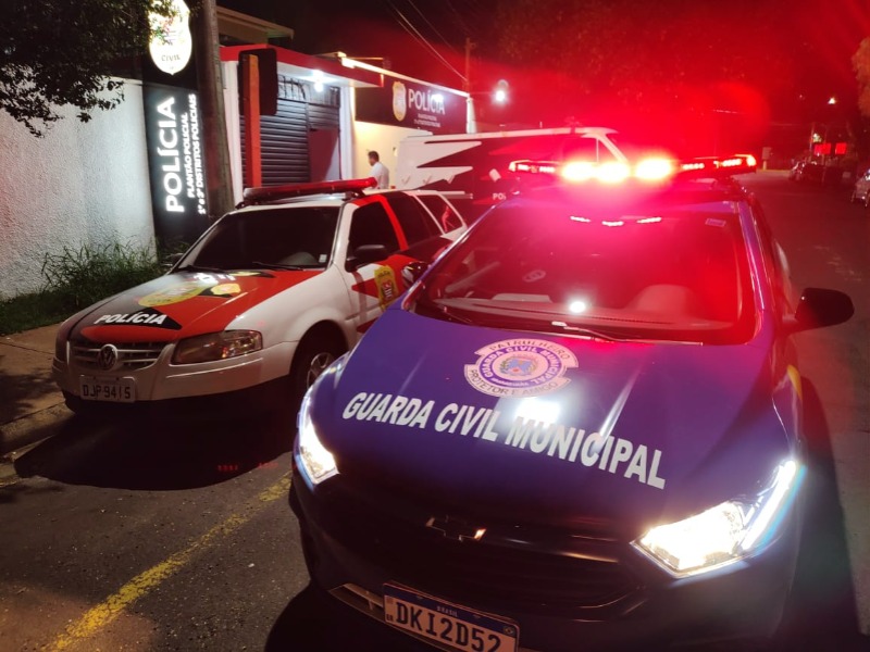 Homem é detido pela GCM e acaba preso por tráfico de drogas