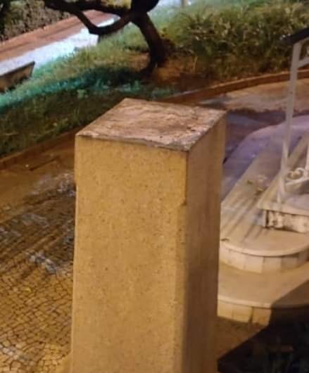 Ainda não apareceu: Polícia Civil investiga furto do busto de Victor Lacorte da Casa da Cultura