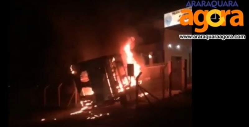 Ataque em Guarapuava: Quase fiquei surdo de tanto tiro, diz refém. Veja as imagens