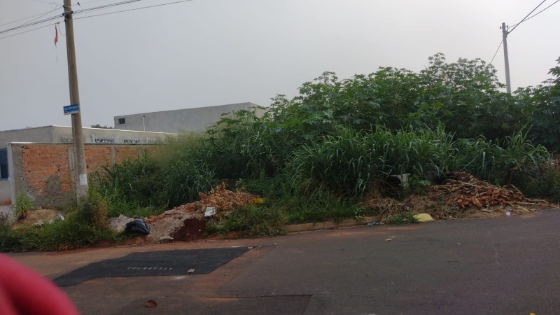 “O bairro está abandonado”, desabafa moradora do Valle Verde