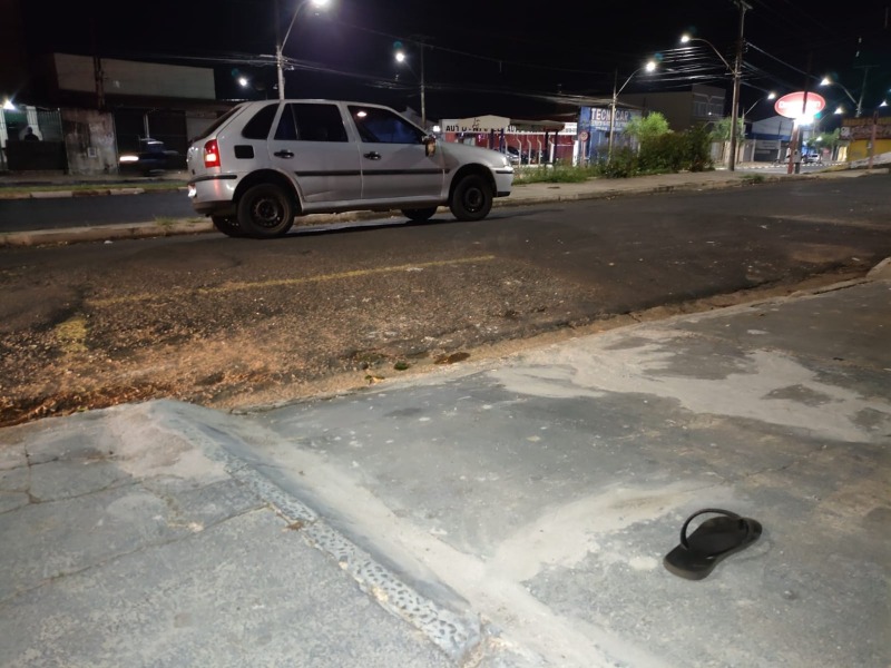 Mulher é atropelada na Avenida Vaz Filho
