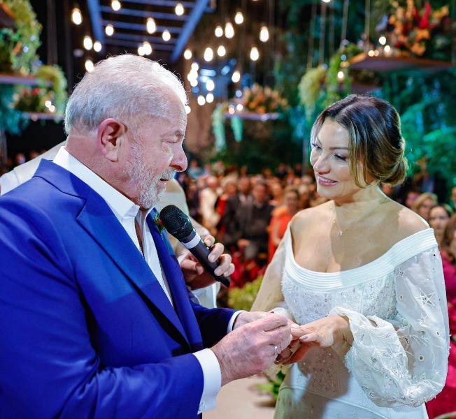 Edinho Silva foi um dos convidados de casamento de Lula