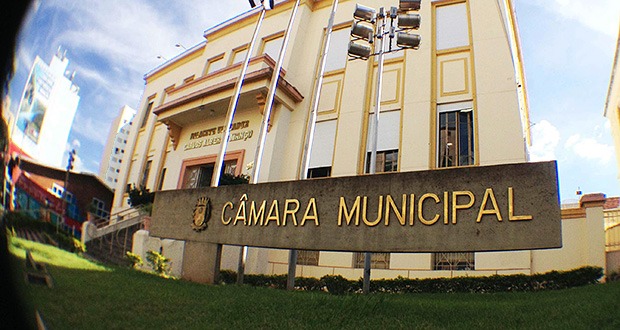 Vereadores da Câmara devem votar hoje proposta de reajuste dos servidores