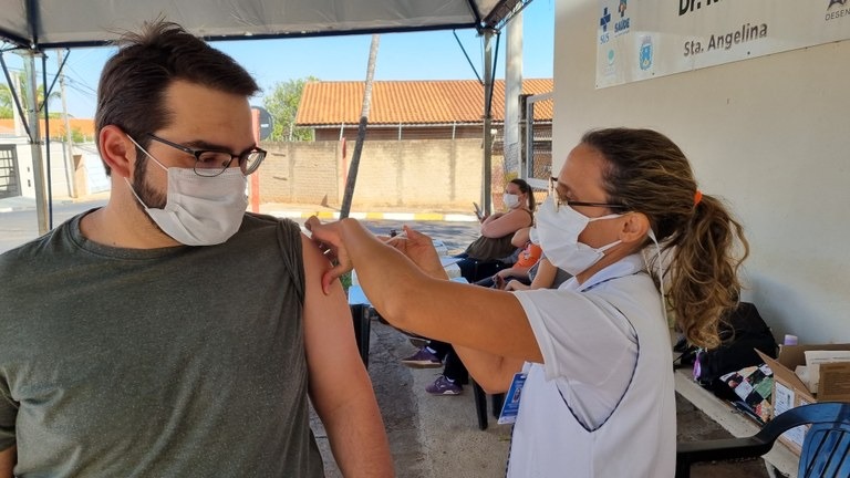 Covid e Gripe: Saiba quem pode e onde de imunizar em Araraquara