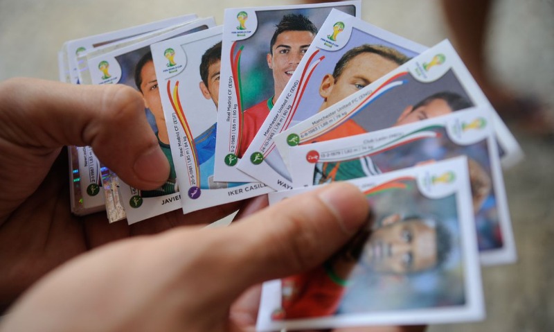 Pacote de figurinhas da Copa custa R$ 4; pré-venda já foi anunciada