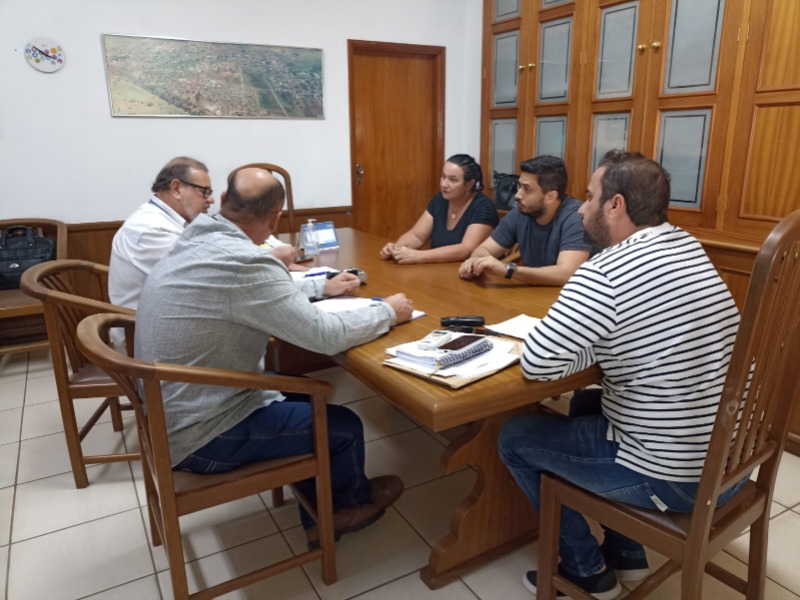 Manoel conversa com empresa sobre novos horários do circular para Araraquara