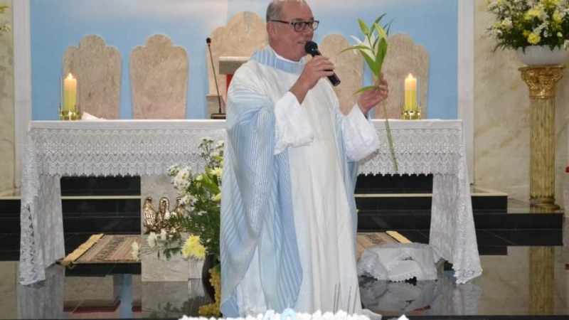 Padre José Luiz Ferrari, da Igreja de São Geraldo, morre aos 71 anos