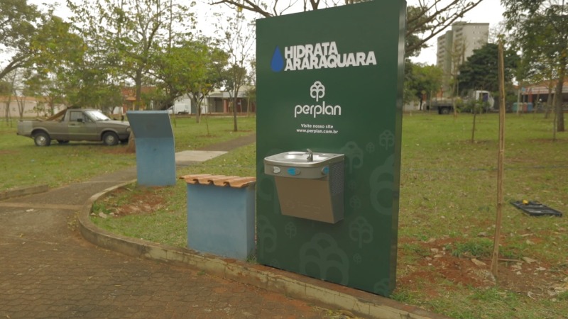 Bebedouros refrigerados são instalados em parques de Araraquara
