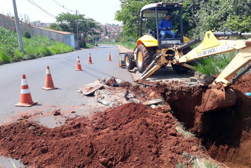 Daae faz reparo emergencial no Bairro dos Machados