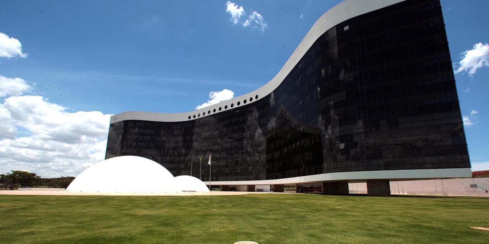 TSE recebe prestação de contas dos candidatos às eleições