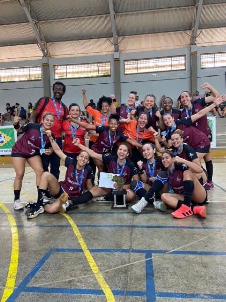 Handebol feminino é campeão da Liga Brasil