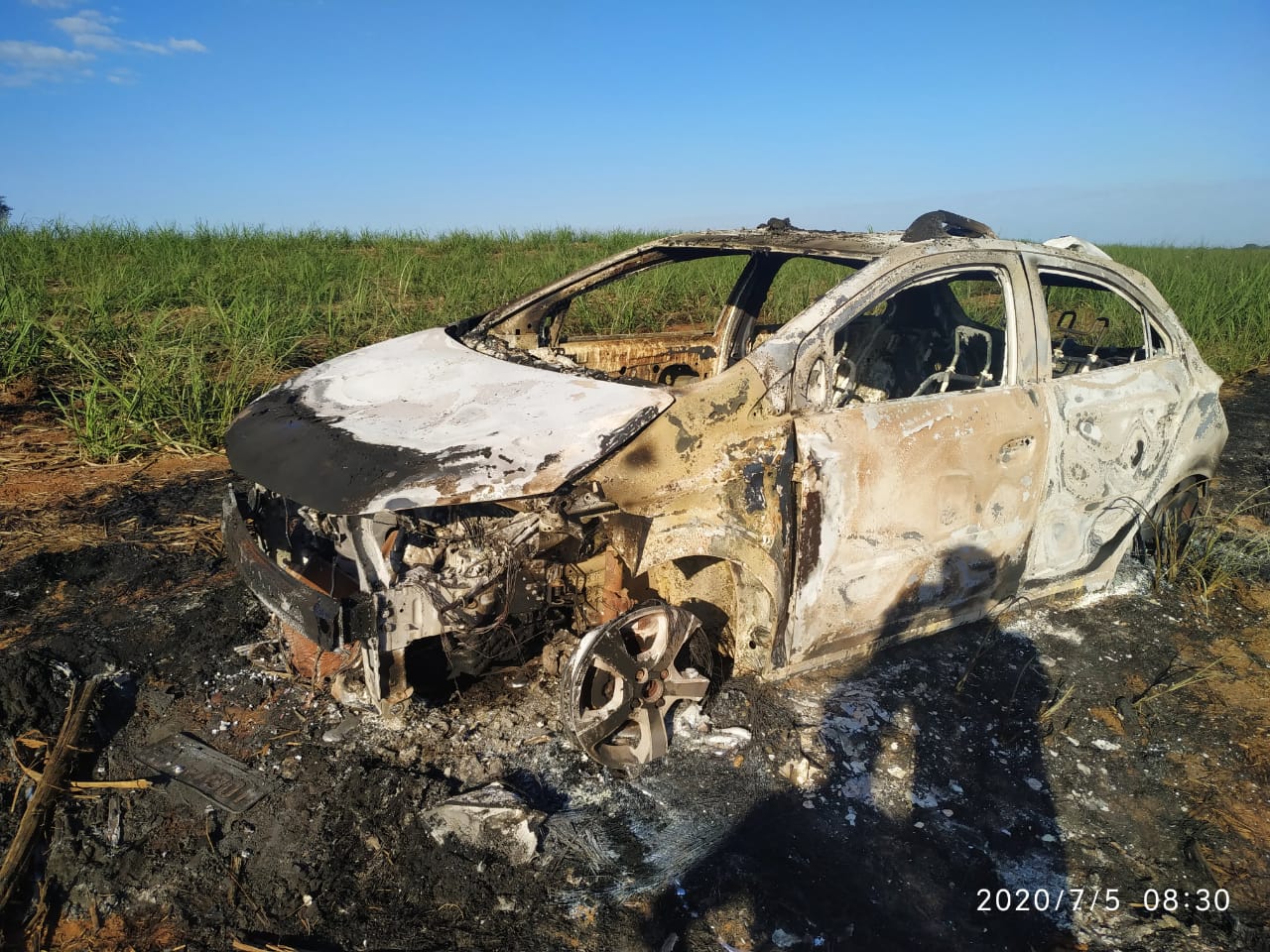 Bandidos erram feio e levam celulares 'quebrados' do Jaraguá