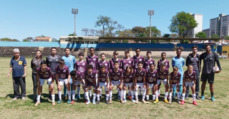 Sub-11 e sub-13 da Ferroviária iniciam mata-mata