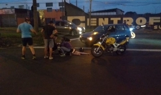 Acidente entre carro e moto próximo ao Cristo deixa mulher ferida