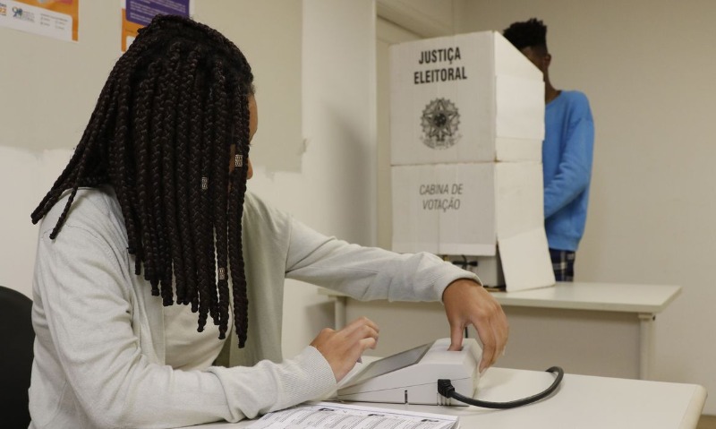 Que horas começa a apuração dos votos das Eleições 2022?