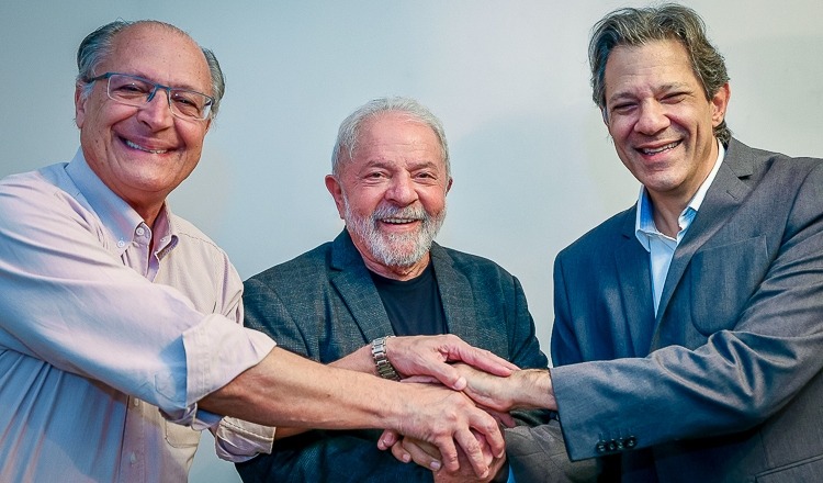 Lula e Haddad vencem o primeiro turno em Araraquara