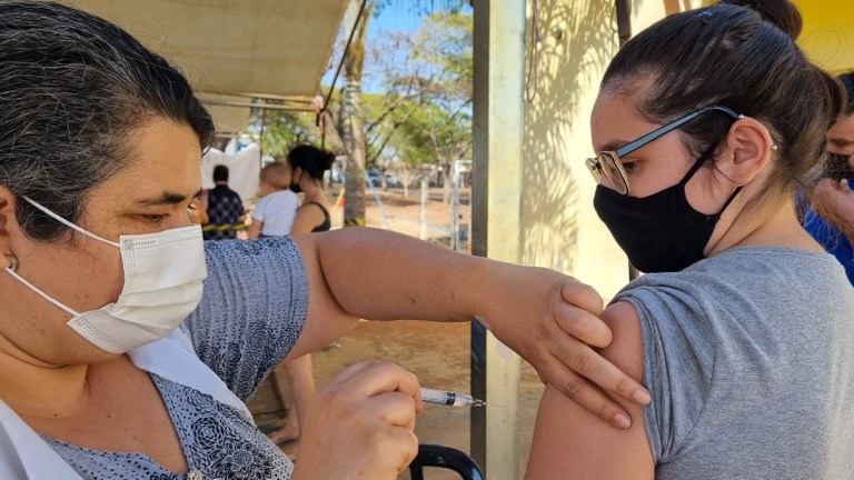 Confira quem pode e onde se imunizar contra Covid -19 em Araraquara