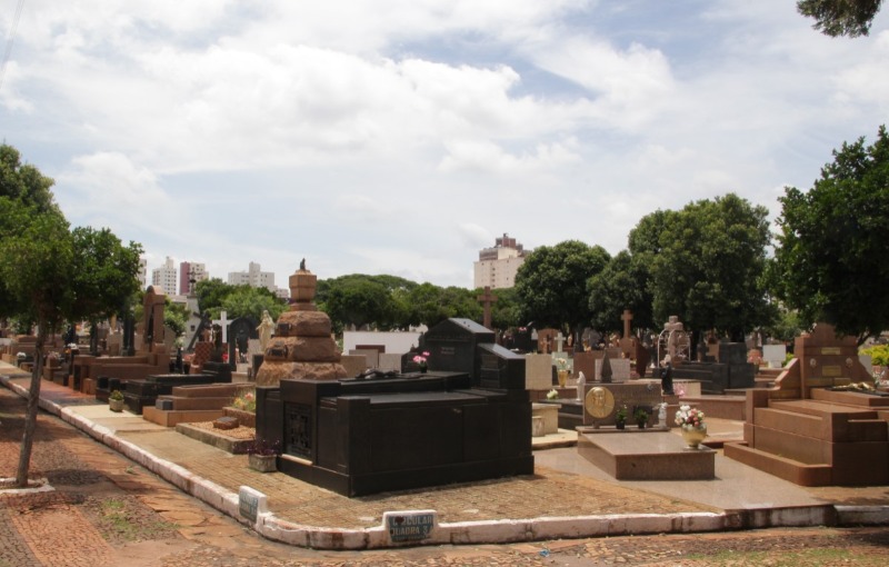 Prazo para regularização de sepulturas com 100% de isenção termina domingo (16)