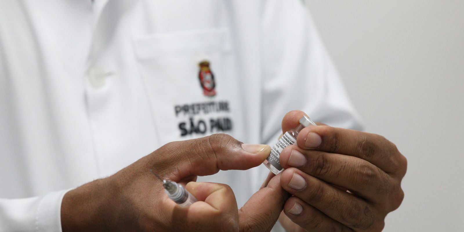 Mortalidade materna foi 70% maior em 15 meses de pandemia, diz estudo