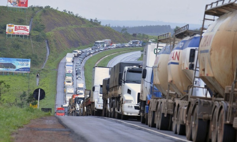 PRF ainda registra bloqueios de rodovias em ao menos sete estados