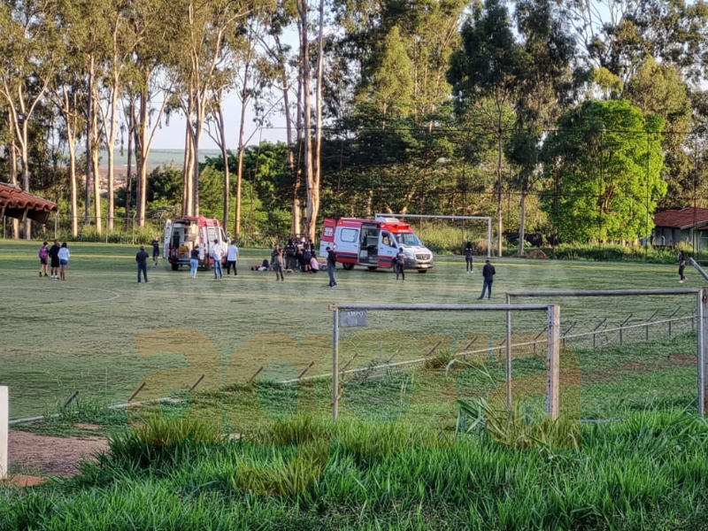 AGORA: Atleta da Ferroviária passa mal e fica desacordada dentro de campo