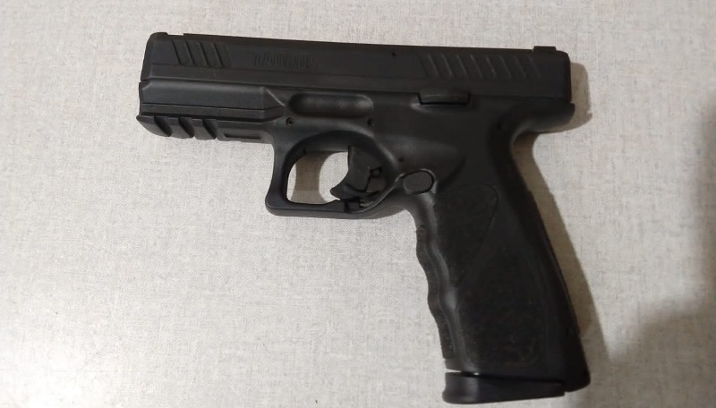 Força Tática localiza pistola dentro de veículo em Araraquara