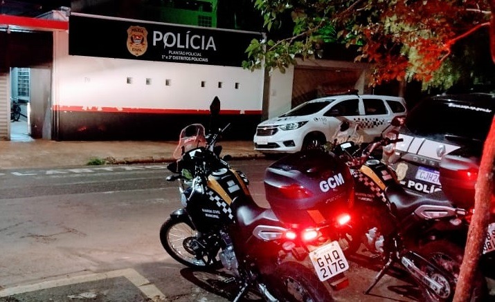 Foragido da justiça é preso tentando furtar fios de cobre no Parque Infantil