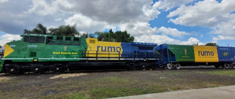 Rumo lança locomotiva comemorativa para a Copa do Mundo