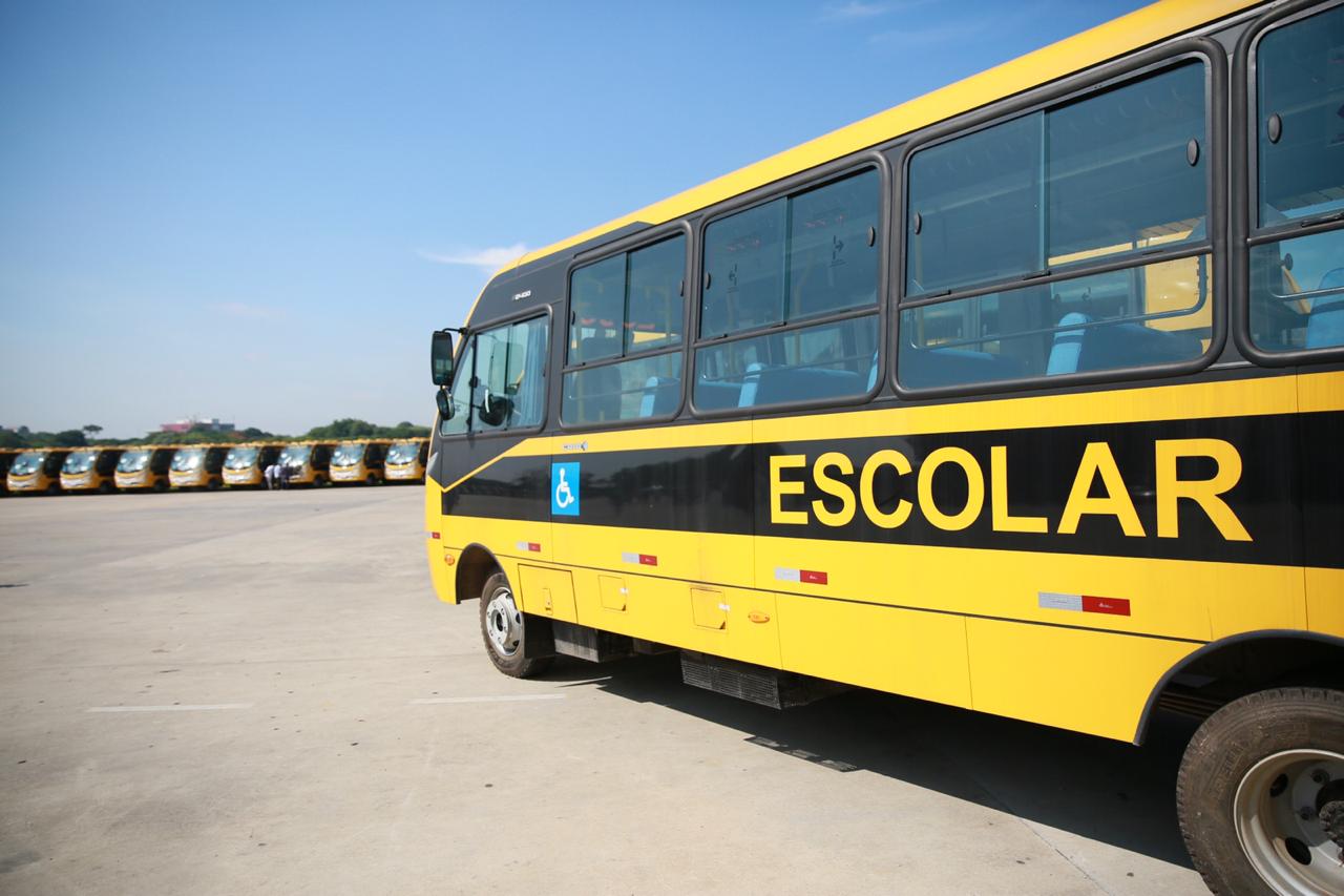 Cobrança de taxa de vans escolares é suspensa na pandemia em SP