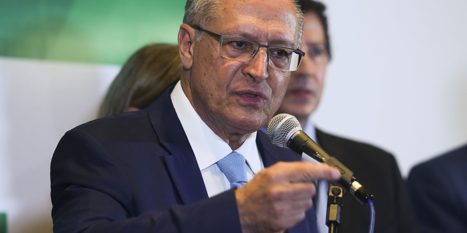 "Isso é uma corrida de revezamento", diz Alckmin sobre transição