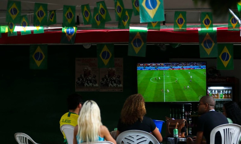 Brasil tenta vencer a Suíça pela primeira vez em uma Copa do Mundo