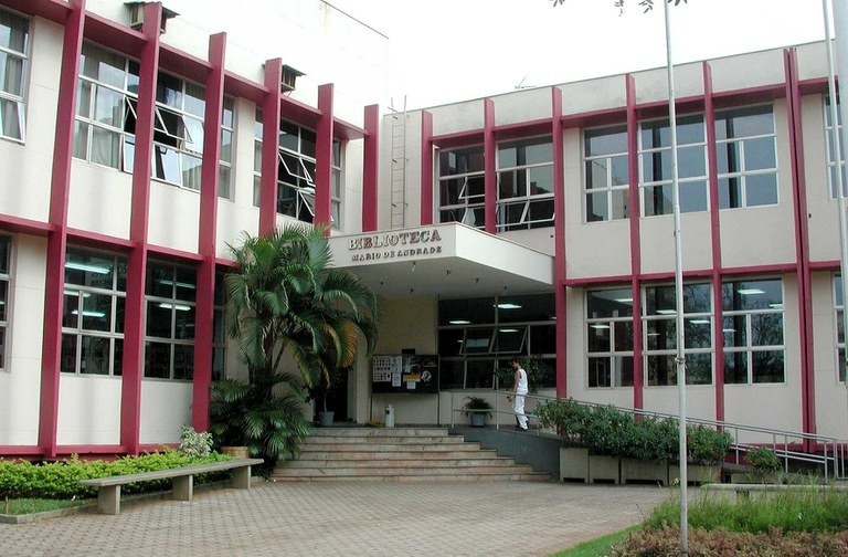 Biblioteca Municipal Mário de Andrade realiza feira com livros a partir de R$ 2