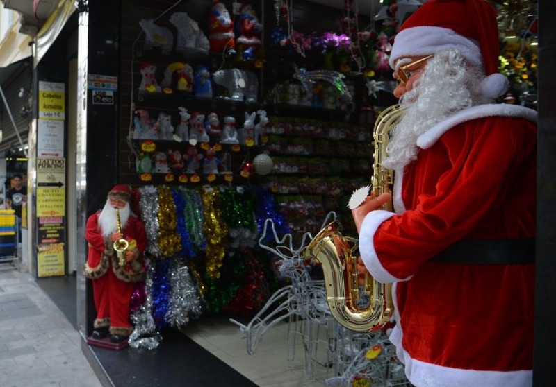 Lojas Abertas: horário especial de Natal começa no comércio de Araraquara