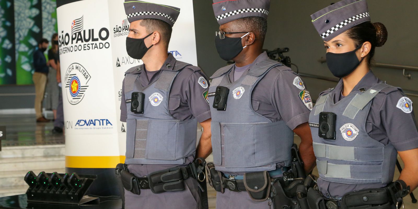 Câmeras instaladas em uniformes da PM de São Paulo evitaram 104 mortes