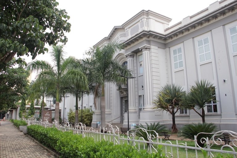 Santa Casa de Araraquara demite funcionários; 12 são do setor da saúde