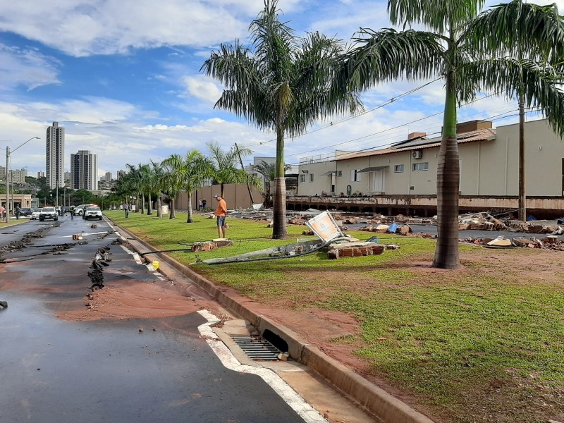 Prefeitura divulga pontos interditados na cidade após nova chuva