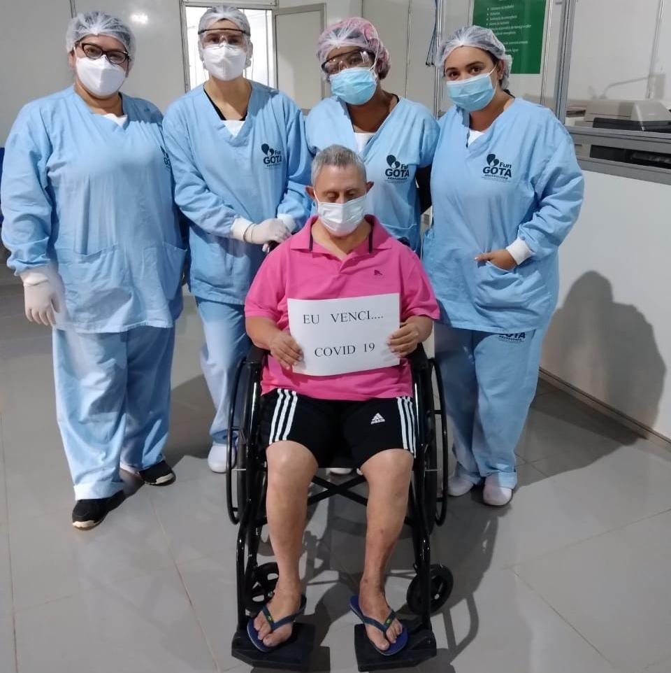 Homem vence o coronavírus em Araraquara após ter estado crítico