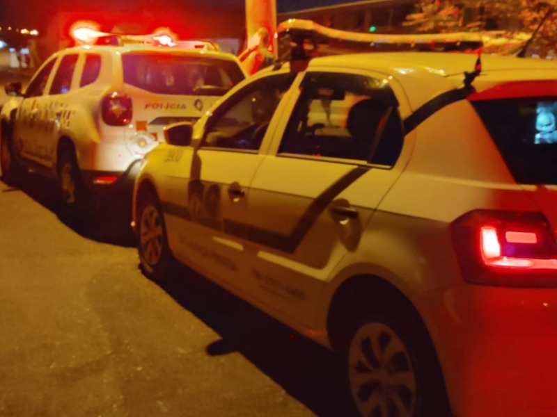 Casal é rendido por criminosos em Araraquara; armas foram apontadas para cabeça das vítimas