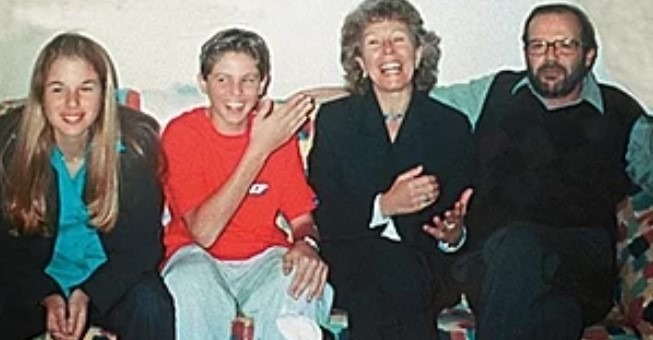 Suzane Von Richthofen deixa prisão e vai cumprir pena em regime aberto