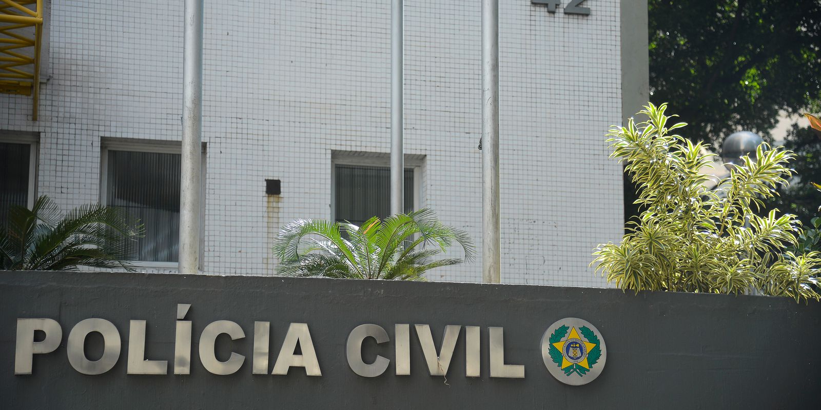 Policial civil do Rio é suspenso por apoio a ato antidemocrático
