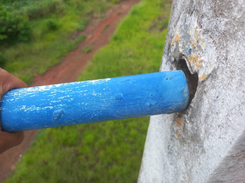 Após acidente, prefeitura nega problemas em parapeito do pontilhão da Barroso