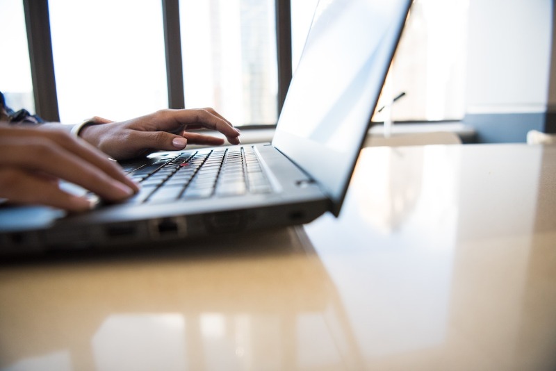 De Graça: Centro Paula Souza oferece 17 cursos gratuitos online; veja as opções